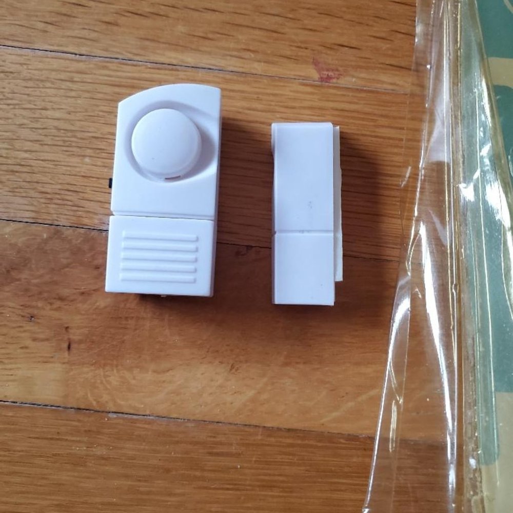 INSTANT PERFECT ALARM - VALUE PACK OF 8 - UNUSED